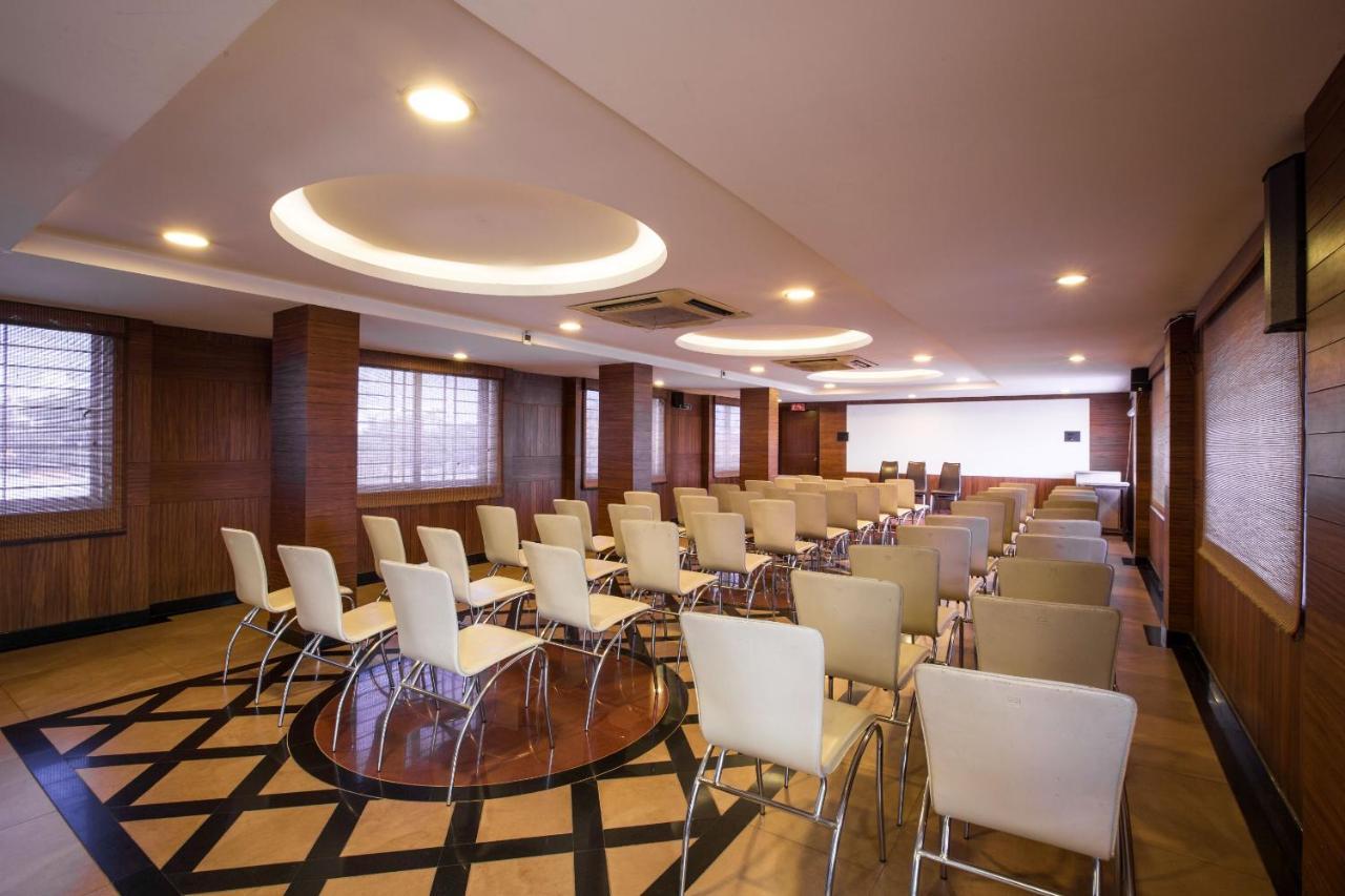 Hotel The Castello Residency Coimbatore Exterior foto